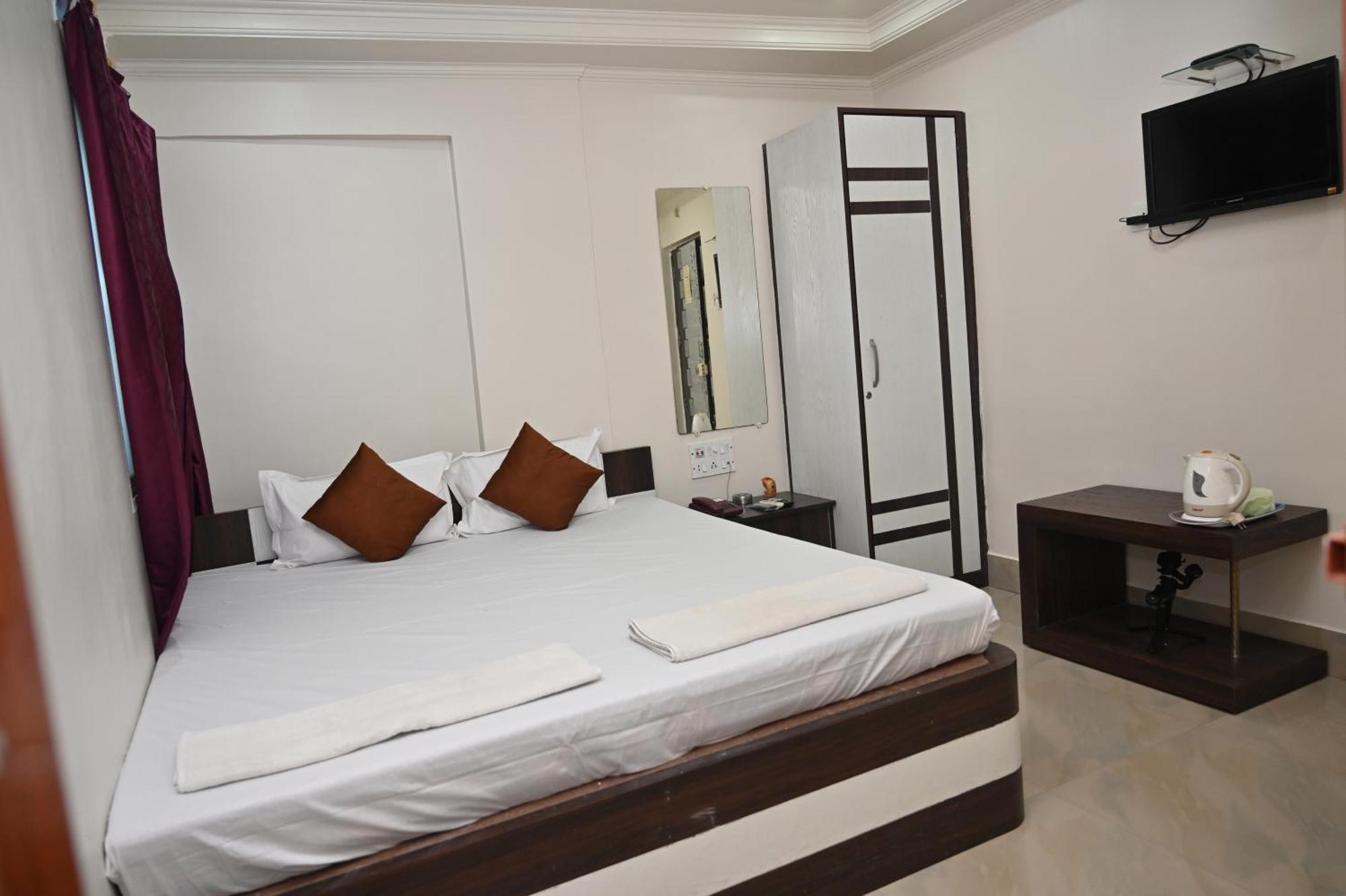 Hotel Gitanjali Māldah Dış mekan fotoğraf