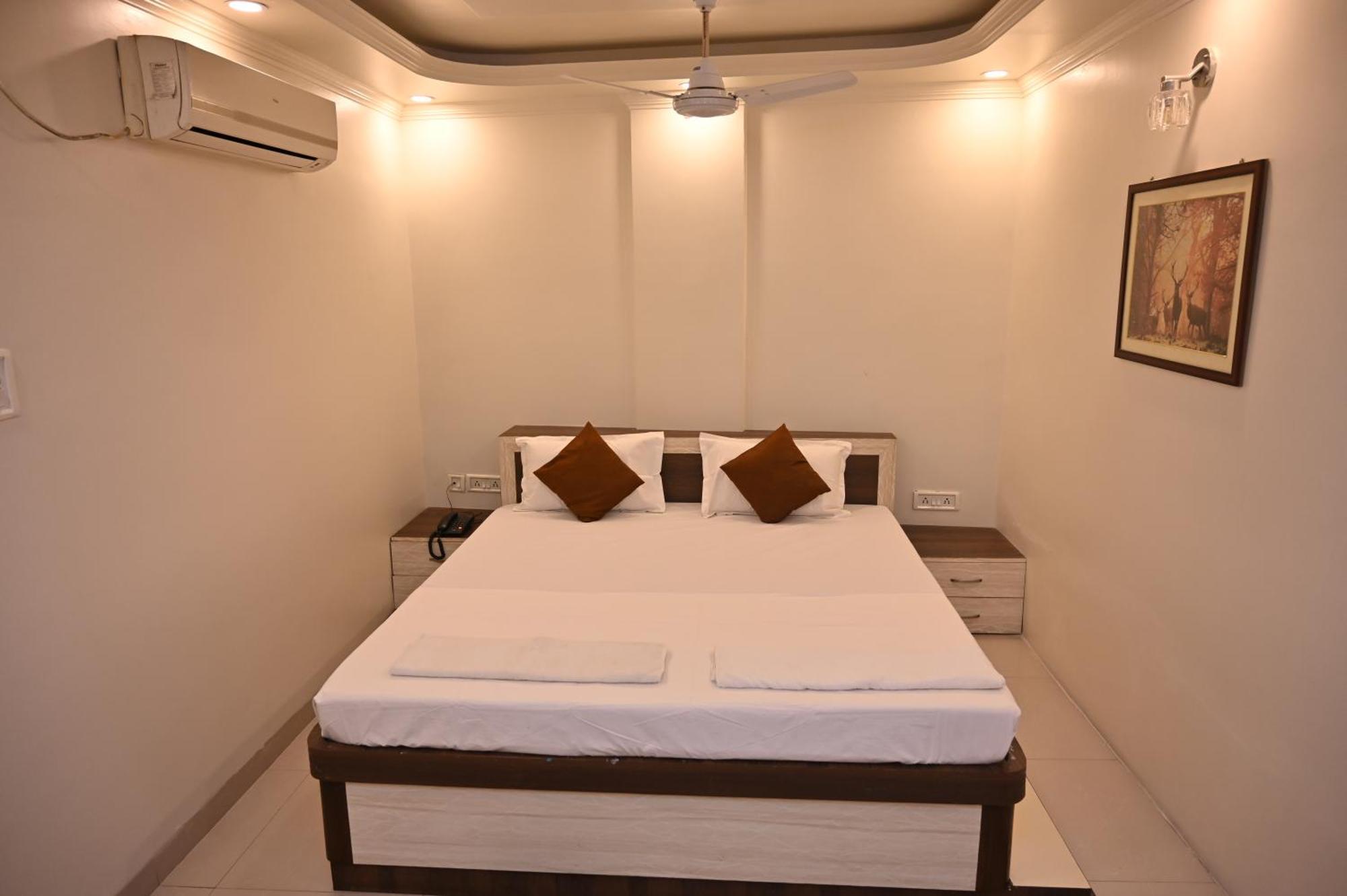 Hotel Gitanjali Māldah Dış mekan fotoğraf